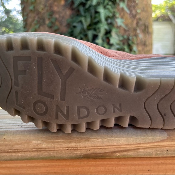 FLY LONDON Perforated Leather Wedges Womens 38 Pink Nubuck Slingback Peep Toe - Picture 10 of 11